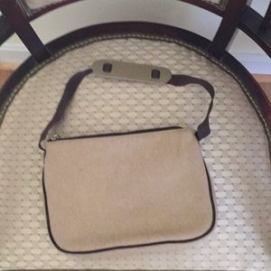 Gap purse